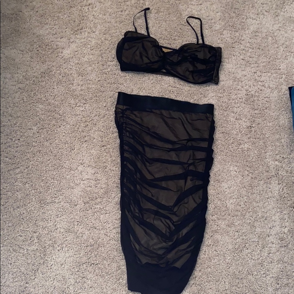 2 piece outfit - long skirt & crop top
